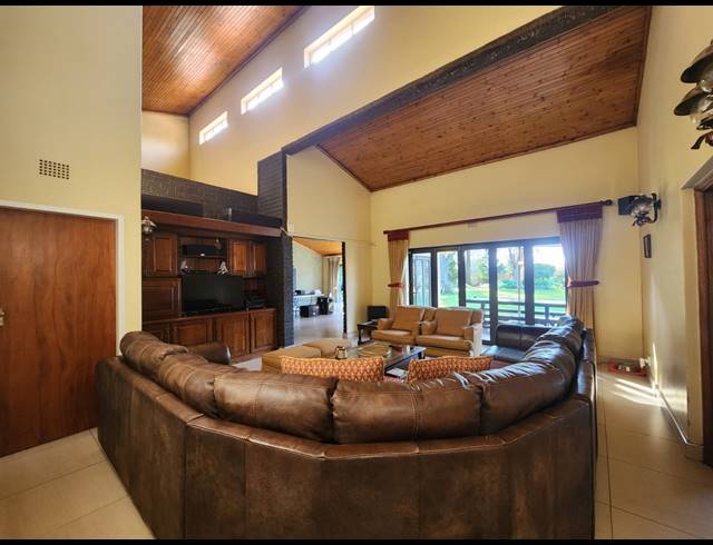 4 BEDROOM HOUSE FOR SALE IN ARCON PARK